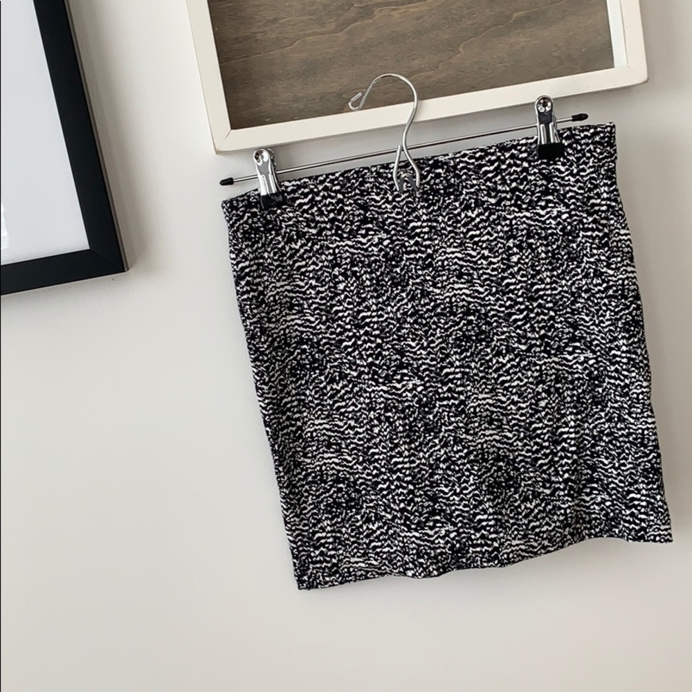 Black & White Print Mini Skirt